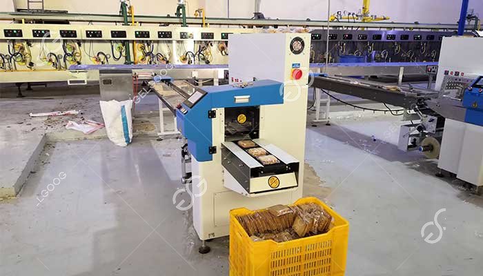 Automatic Biscuit Packing Machine